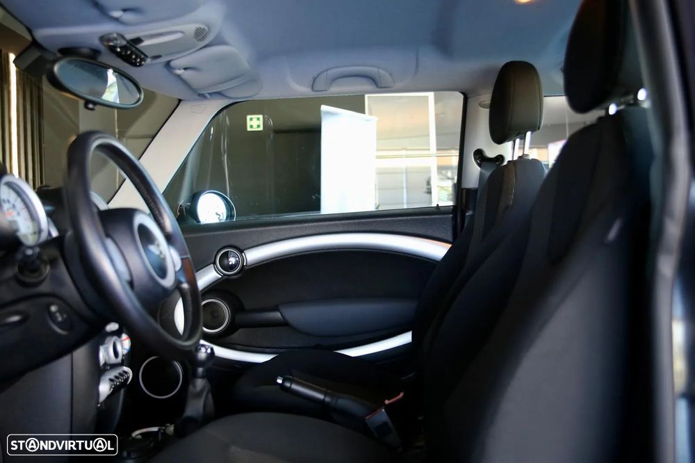 MINI 3 Portas Cooper - 11