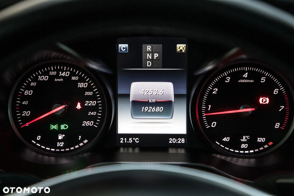 Mercedes-Benz GLC 300 4-Matic - 24