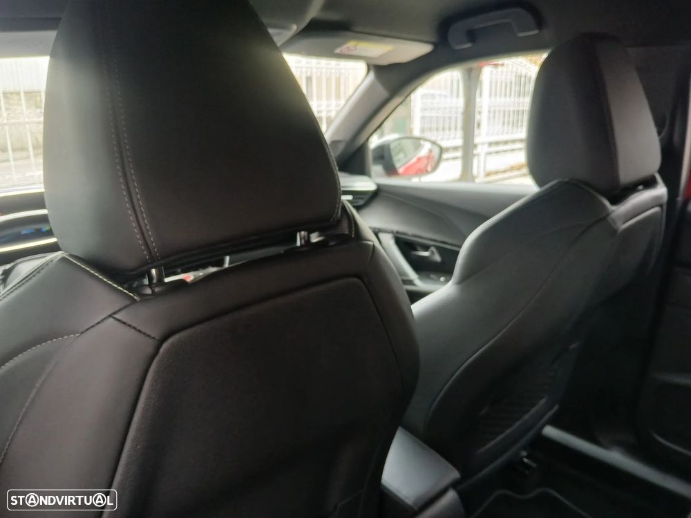 Peugeot e-2008 GT - 25