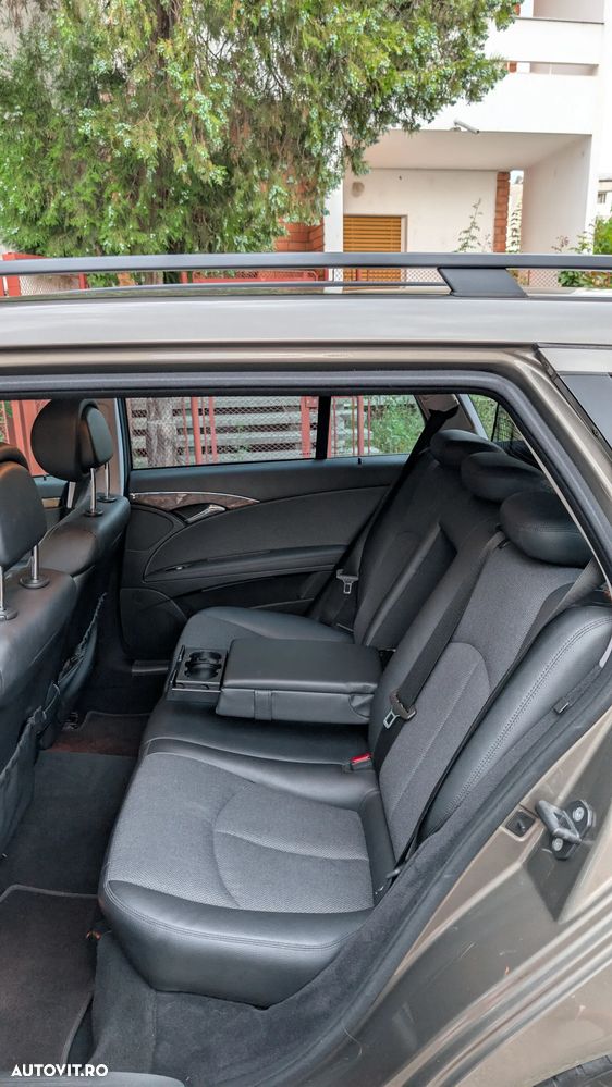 Mercedes-Benz E - 10