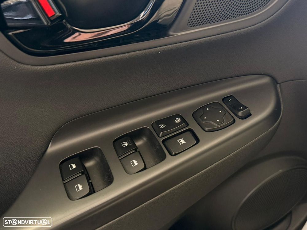 Hyundai Kauai 1.0 T-GDi Pele/Tecido Vermelho - 19