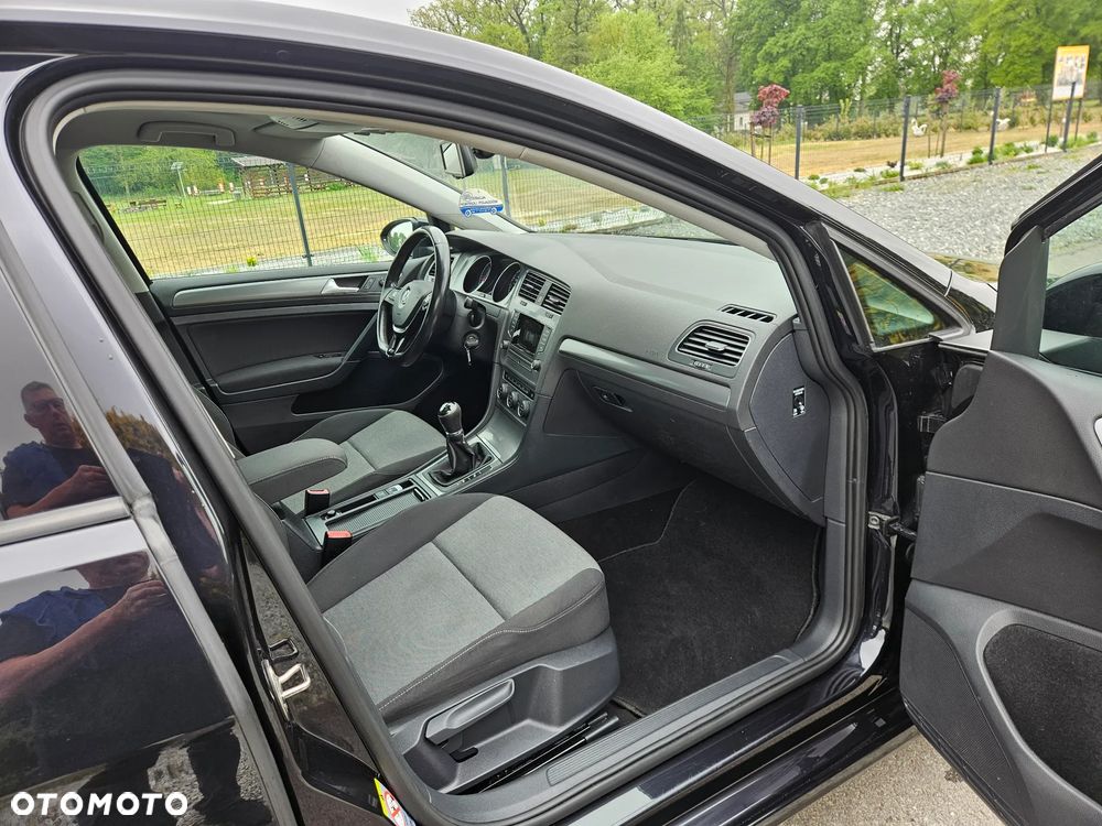 Volkswagen Golf 1.6 TDI BlueMotion Technology Comfortline - 8