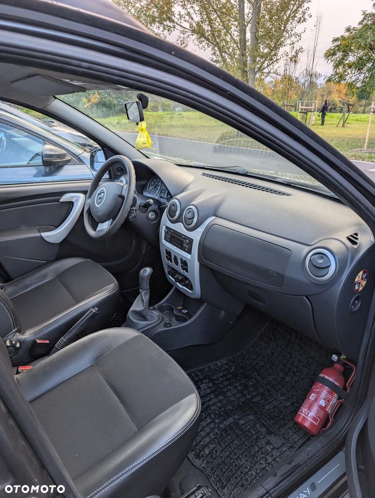 Dacia Sandero Stepway2 1.6 - 13
