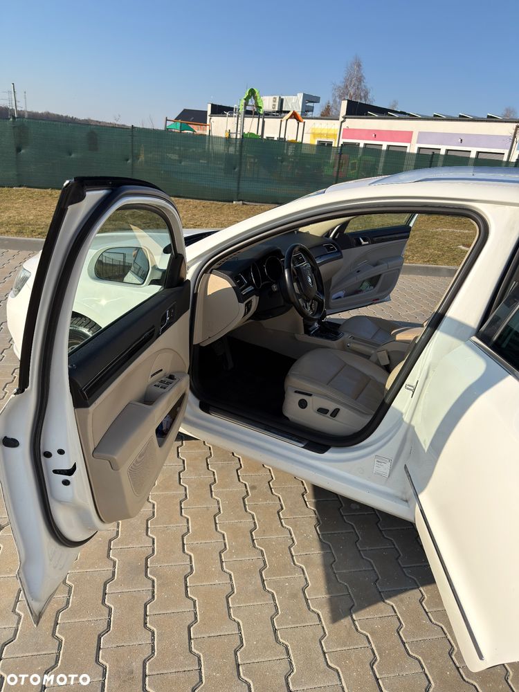 Skoda Superb 2.0 TDI 4x4 Platinum DSG - 15