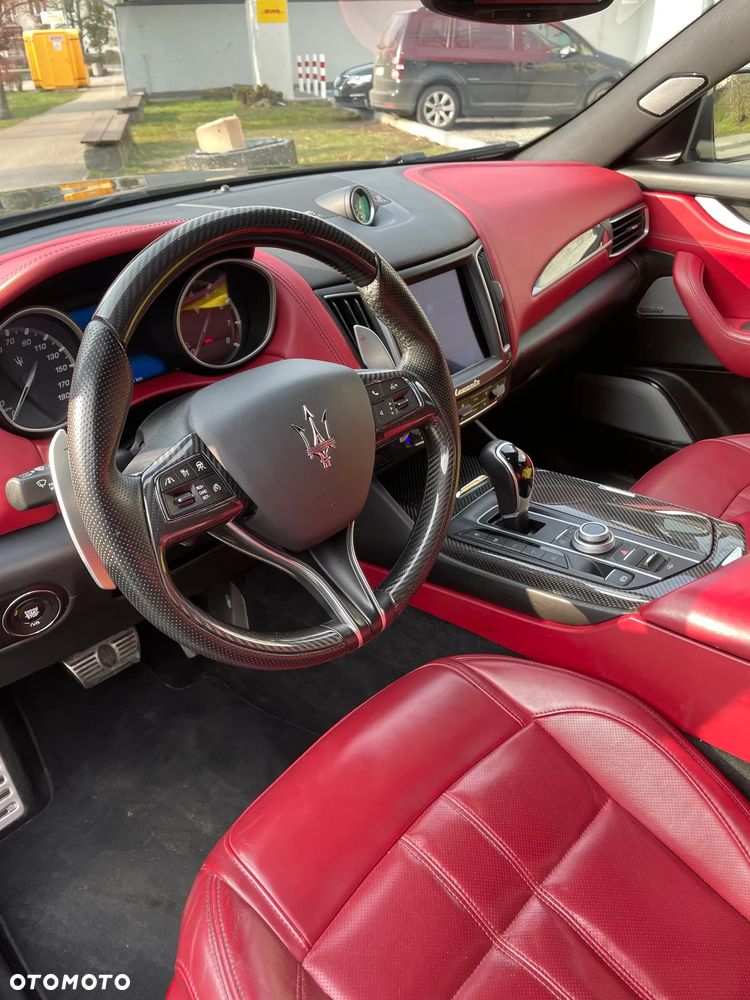 Maserati Levante S Q4 - 11