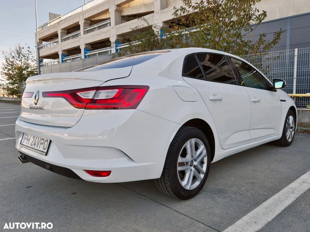 Renault Megane TCe GPF Business - 10