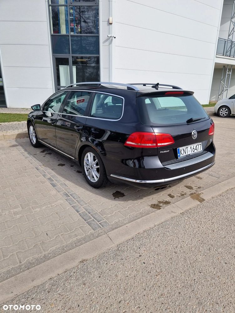 Volkswagen Passat 2.0 TDI Comfortline DSG - 3
