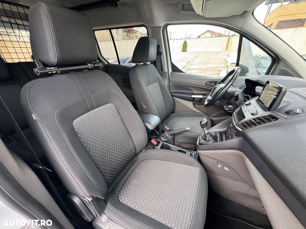 Ford Transit Connect - 20