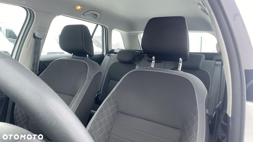 Skoda Fabia 1.0 TSI Ambition - 11