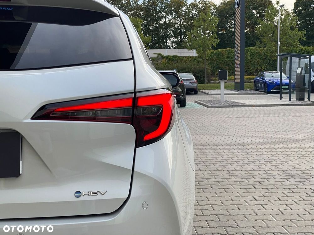 Toyota Corolla 1.8 Hybrid Style - 31