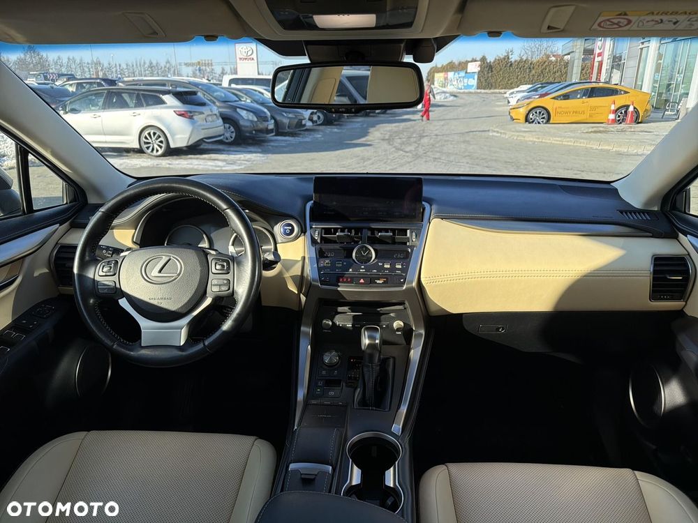 Lexus NX 300h Comfort AWD - 27