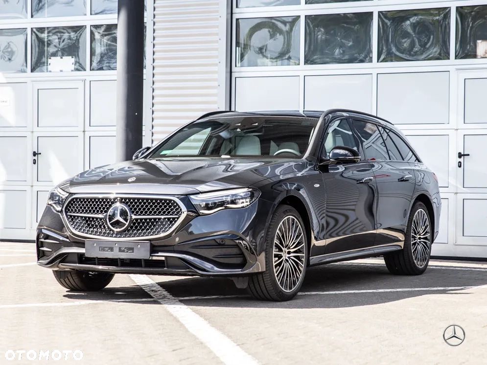 Mercedes-Benz Klasa E 300 de PHEV 4-Matic AMG 9G-Tronic - 2