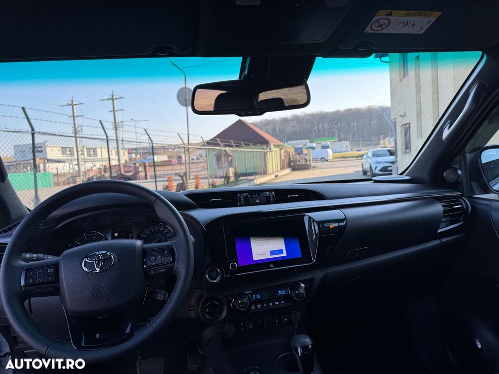 Toyota Hilux 4x4 Double Cab MHEV Autm. Invincible - 10