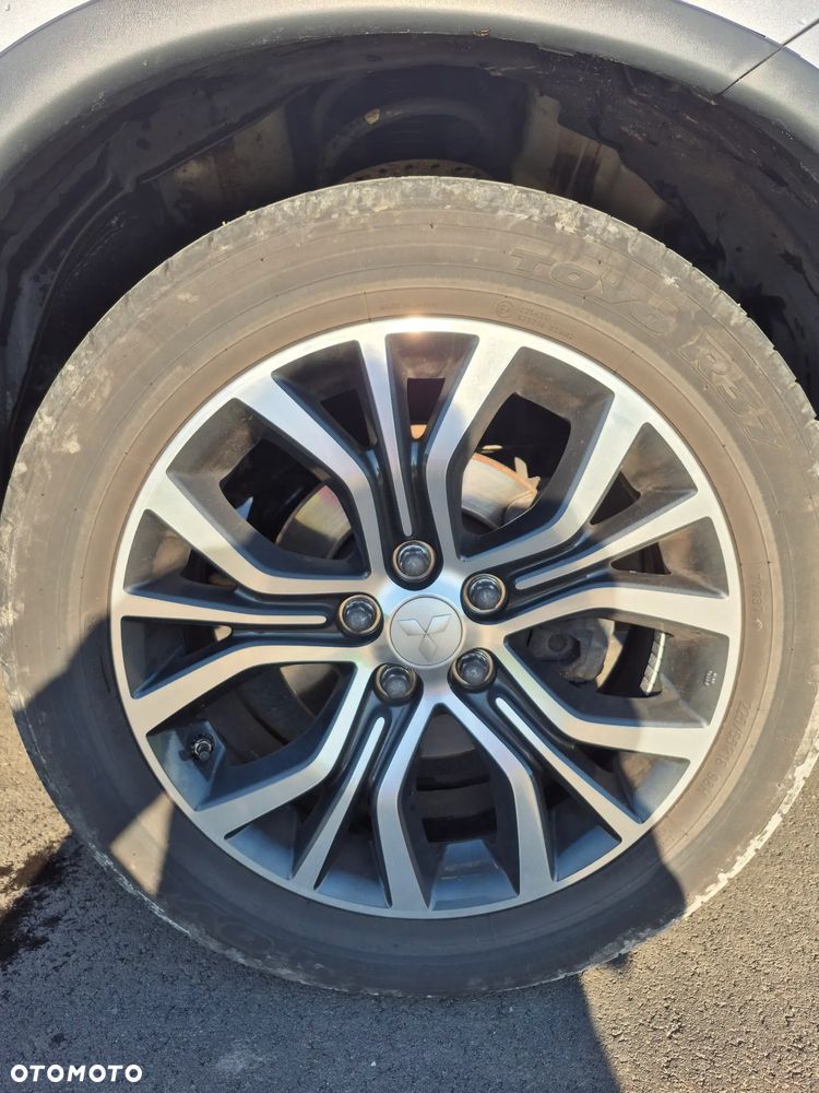 Mitsubishi Outlander 2.0 2WD CVT Active+ - 25