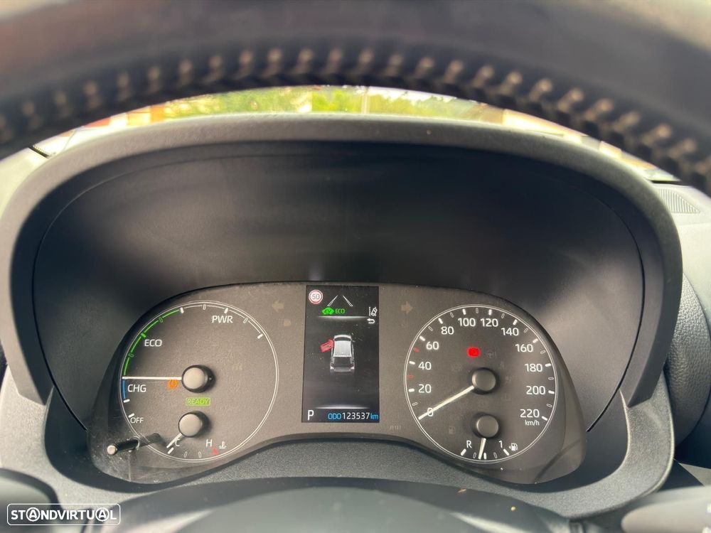 Toyota Yaris 1.5 HDF Comfort Plus - 24
