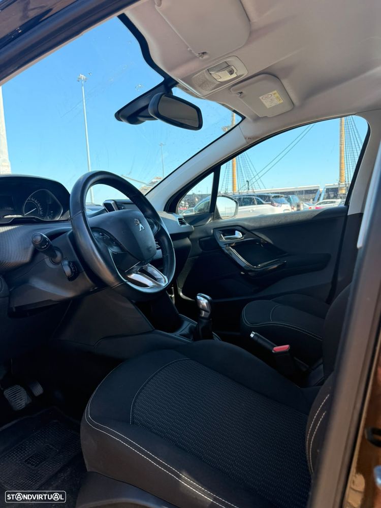 Peugeot 208 1.2 PureTech Active - 8