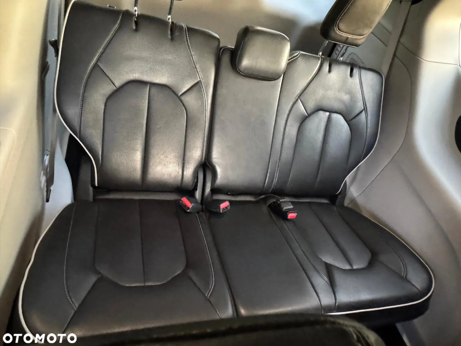 Chrysler Pacifica - 9