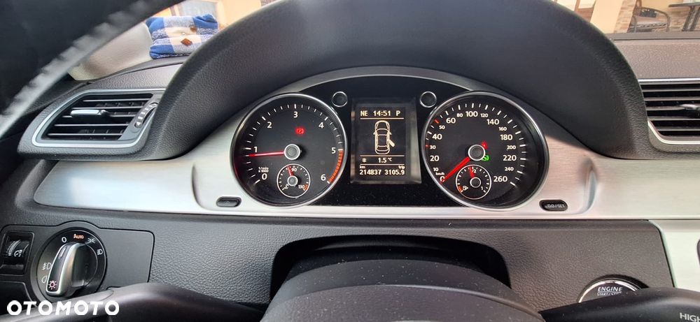 Volkswagen Passat 2.0 TDI Highline DSG - 10