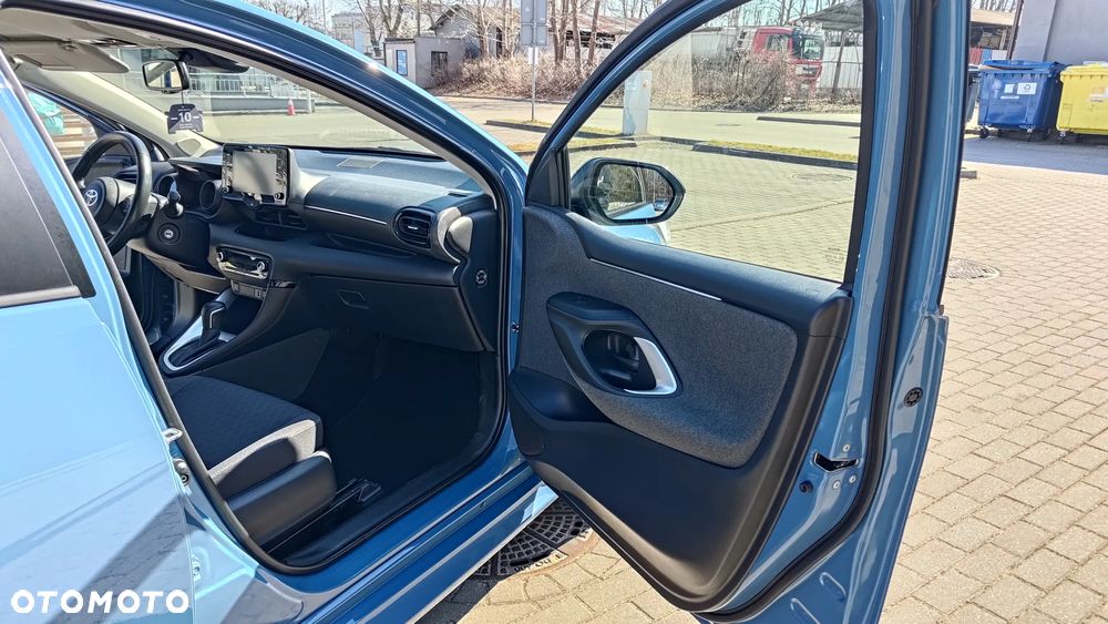 Toyota Yaris - 18