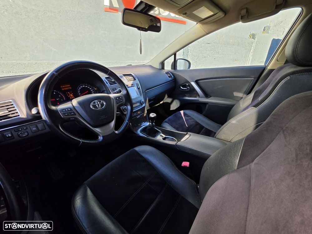 Toyota Avensis SW 2.0 D-4D Luxury+GPS - 14