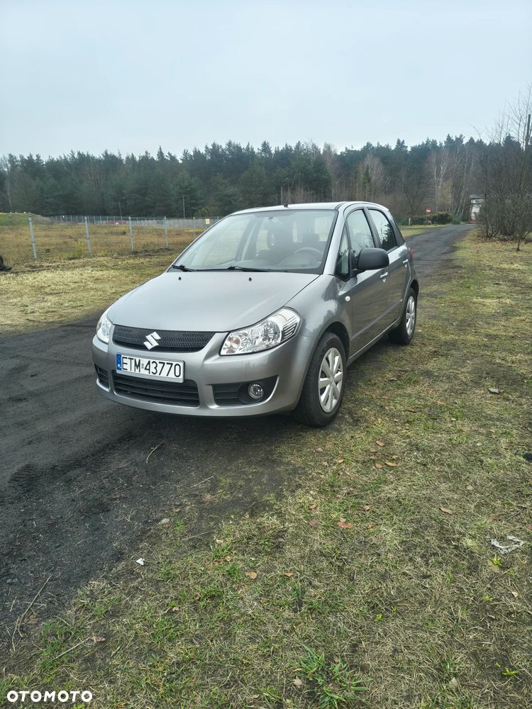 Suzuki SX4 1.5 Comfort - 2