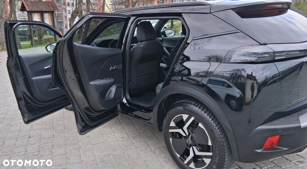 Peugeot 2008 PureTech 130 Allure S&S EAT8 - 14