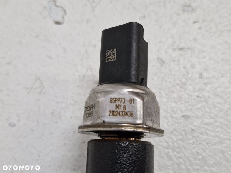 RENAULT MASTER III 3 LIFT 2.3 DCI LISTWA WTRYSKOWA CZUJNIK 175217543R - 8