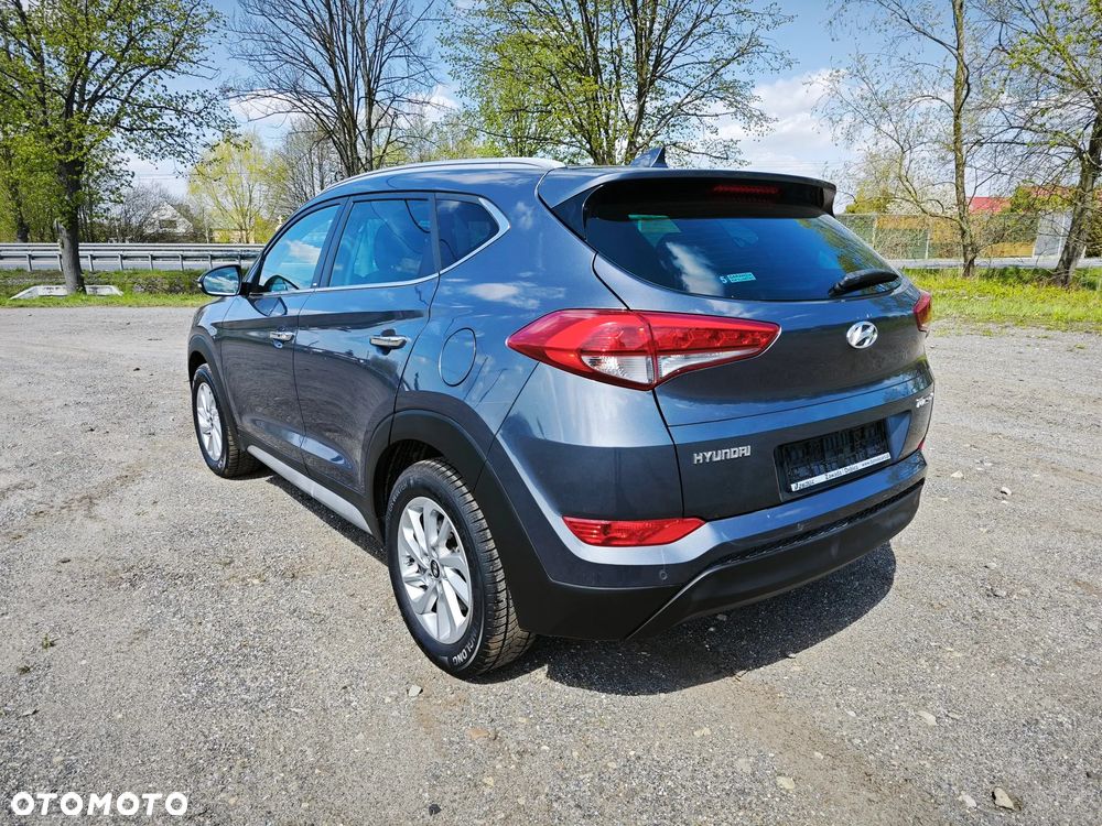 Hyundai Tucson blue 1.7 CRDi 2WD DCT Premium - 25