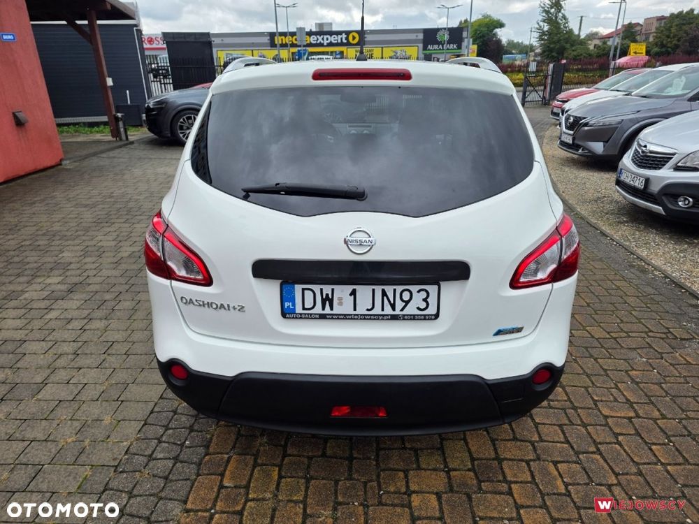 Nissan Qashqai+2 - 10