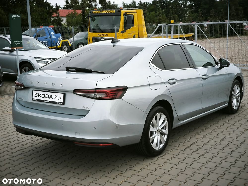 Skoda Superb 2.0 TDI SCR 4x4 Selection DSG - 8