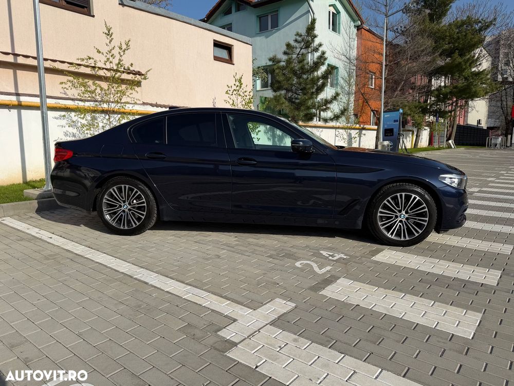 BMW Seria 5 520d Aut. Sport Line - 8