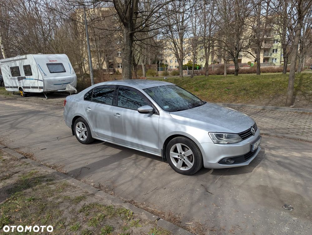 Volkswagen Jetta 1.4 TSI Comfortline - 2