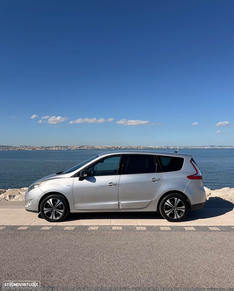 Renault Grand Scénic - 13