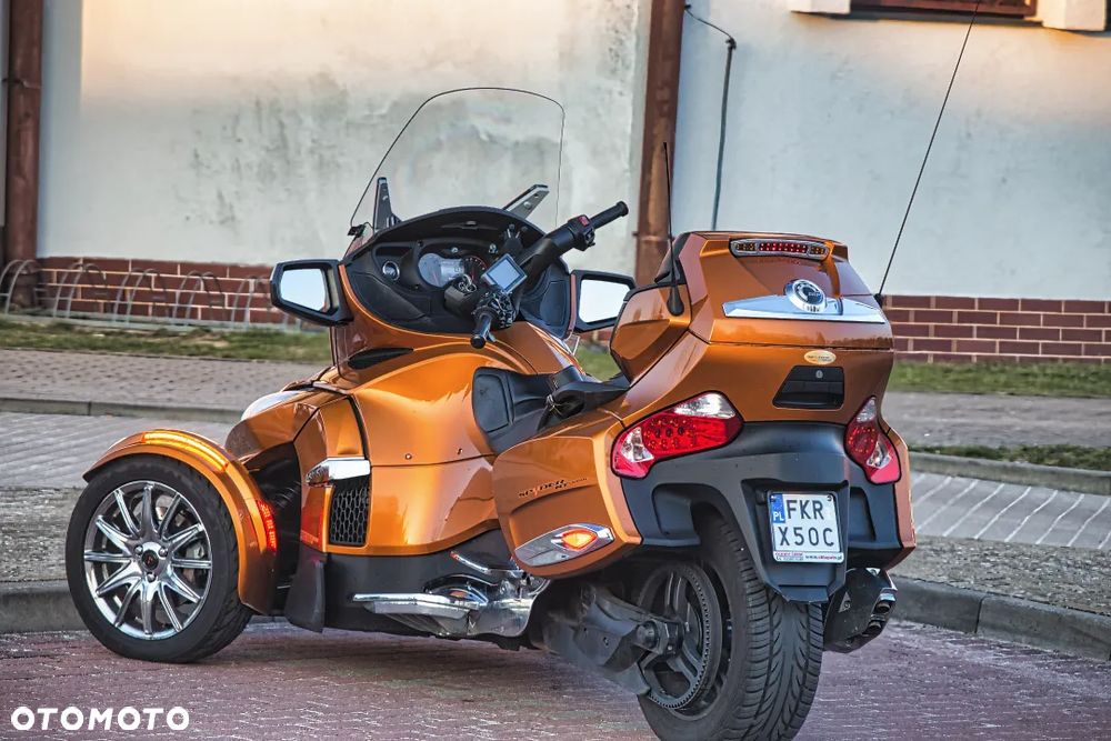 Can-Am Spyder - 4