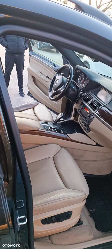 BMW X6 - 14