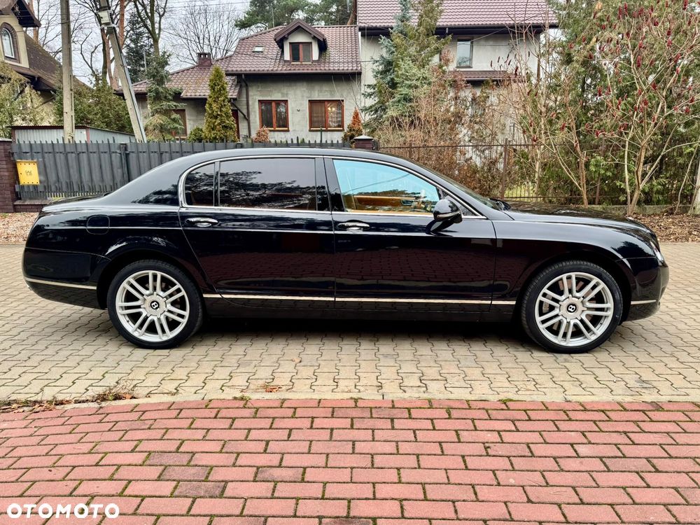 Bentley Flying Spur - 26