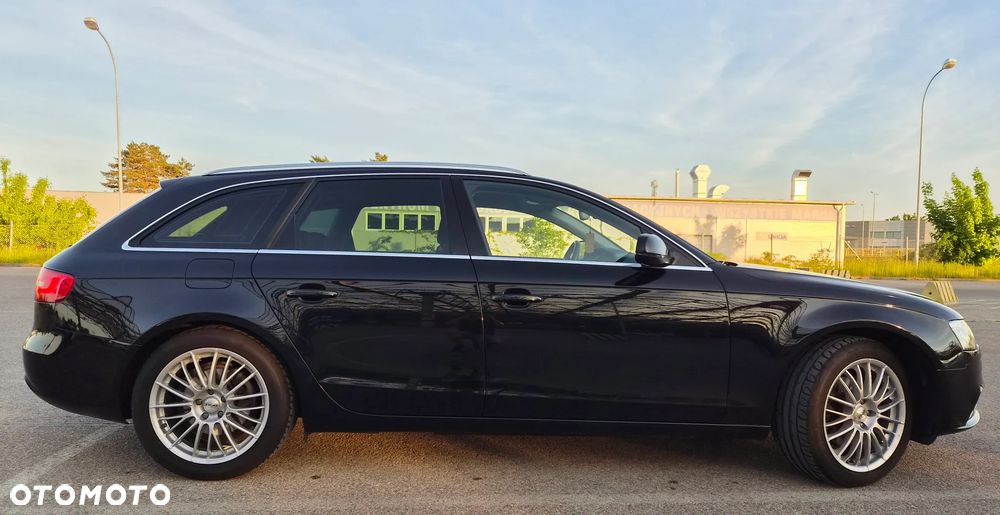 Audi A4 Avant 2.0 TDI - 12