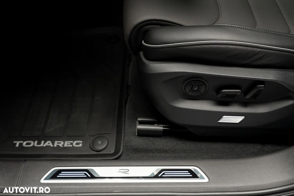 Volkswagen Touareg V6 TDI 4MOTION R-Line - 13