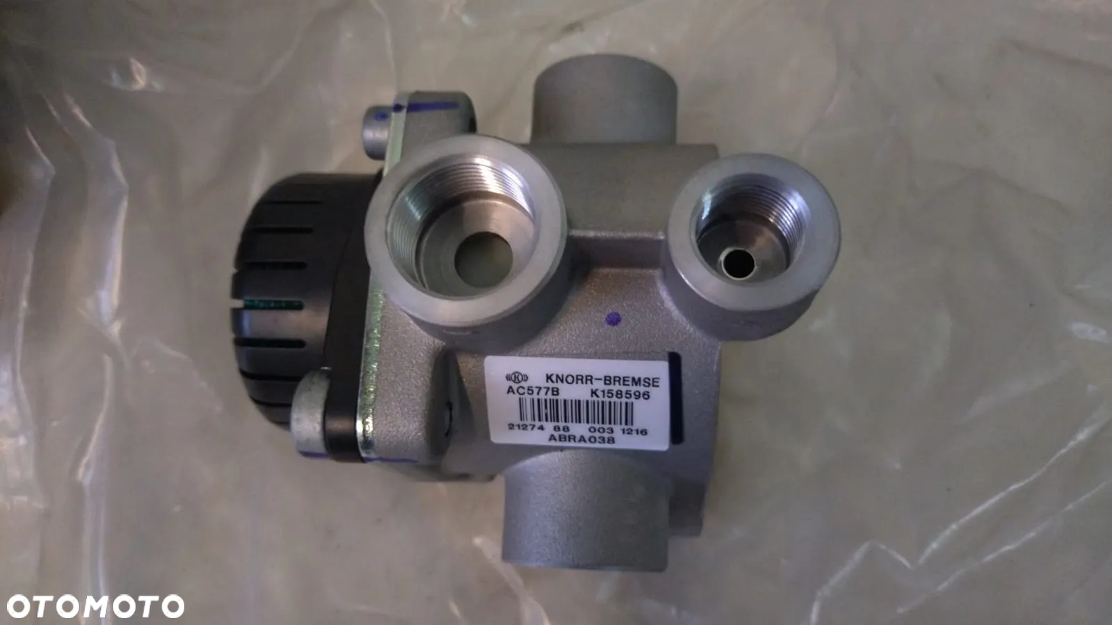 ZAWÓR STERUJĄCY NACZEPY PRZEKAŹNIKOWY KNORR-BREMSE K158596 DAF - 2