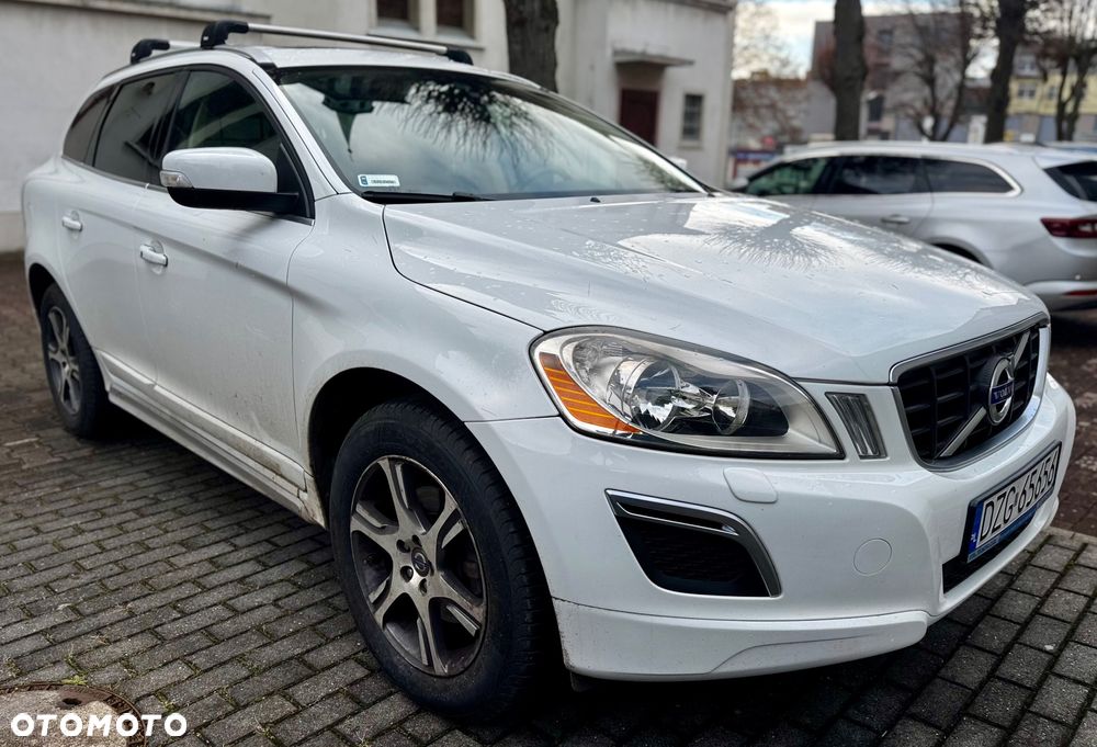 Volvo XC 60 T6 AWD Geartronic Momentum - 29