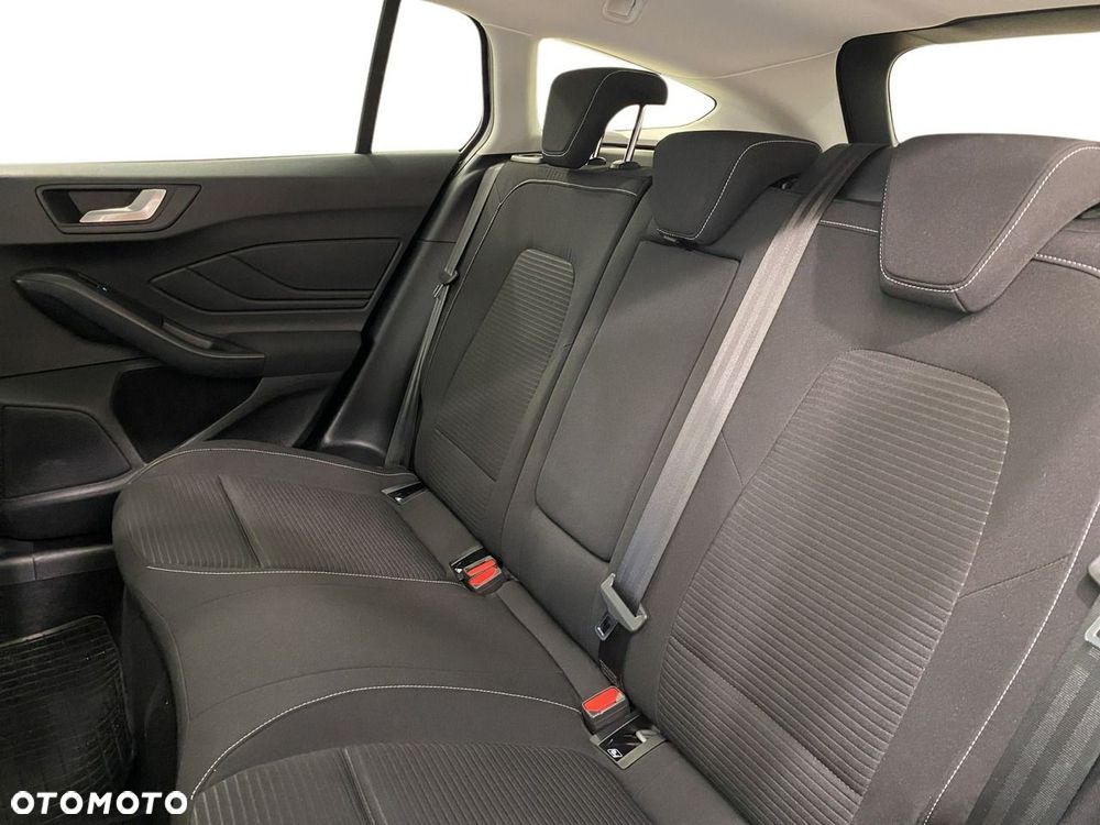 Ford Focus - 13