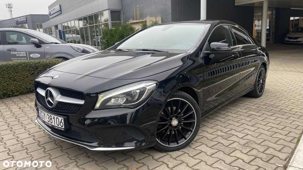 Mercedes-Benz CLA 180 7G-DCT AMG Line - 2