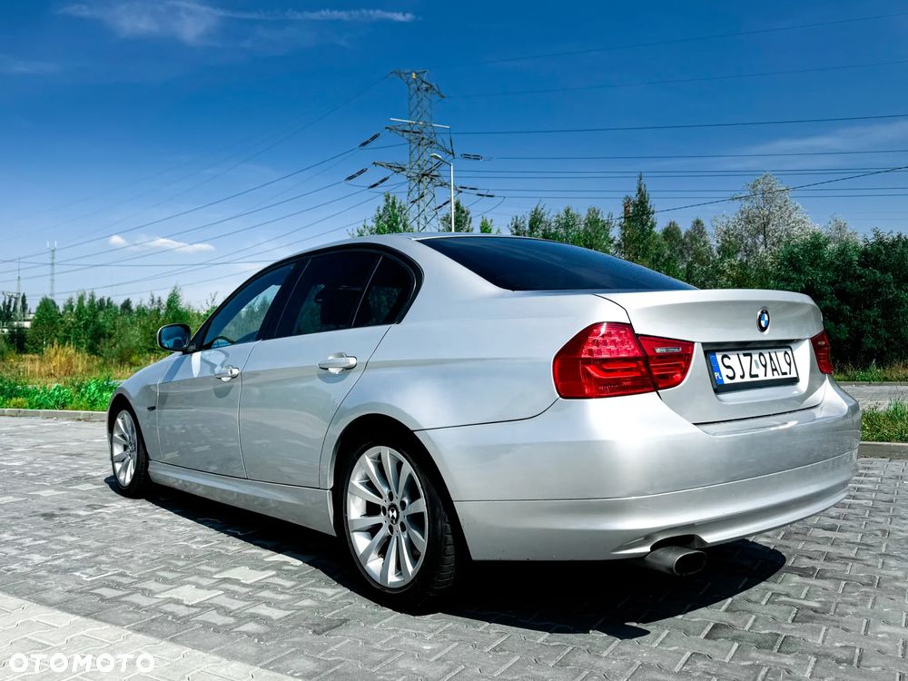 BMW Seria 3 318d - 3