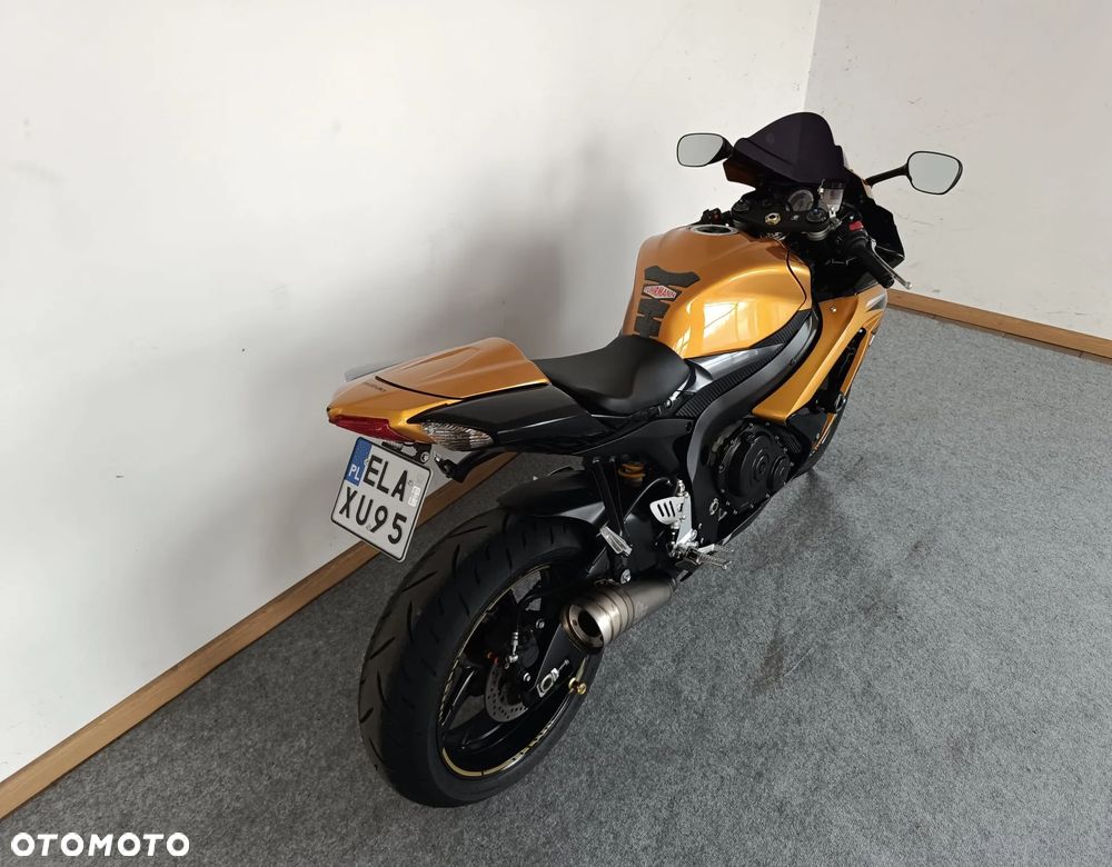 Suzuki GSX-R - 5