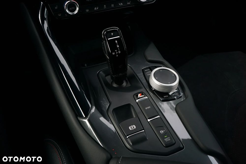 Toyota Supra 2.0 Turbo Dynamic - 17