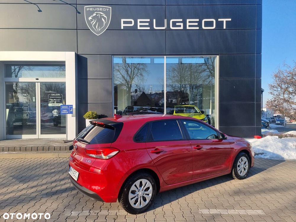 Hyundai i30 1.6 D GET - 11