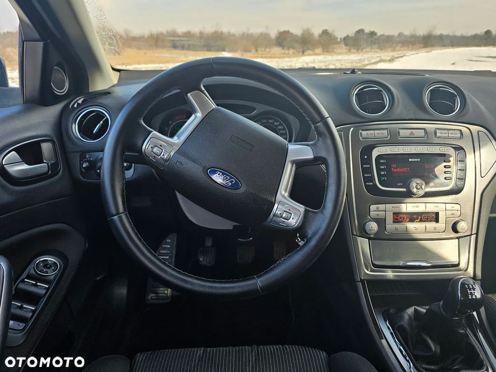 Ford Mondeo 2.0 Titanium - 18