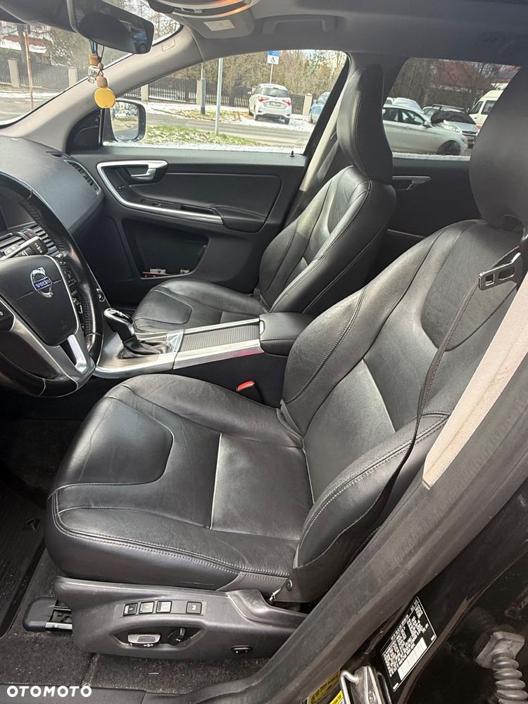 Volvo XC 60 T5 Geartronic Kinetic - 15