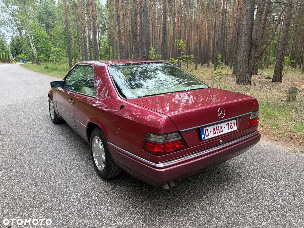 Mercedes-Benz Klasa E - 9