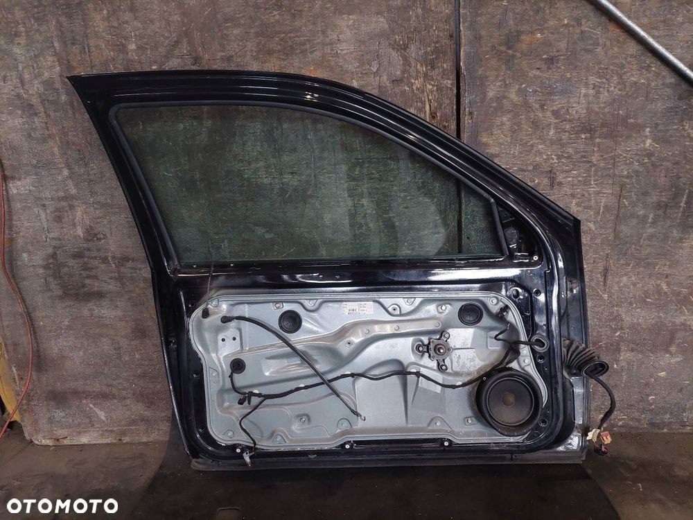 DRZWI KOMPLETNE LEWY PRZÓD VOLKSWAGEN GOLF IV L041 - 6